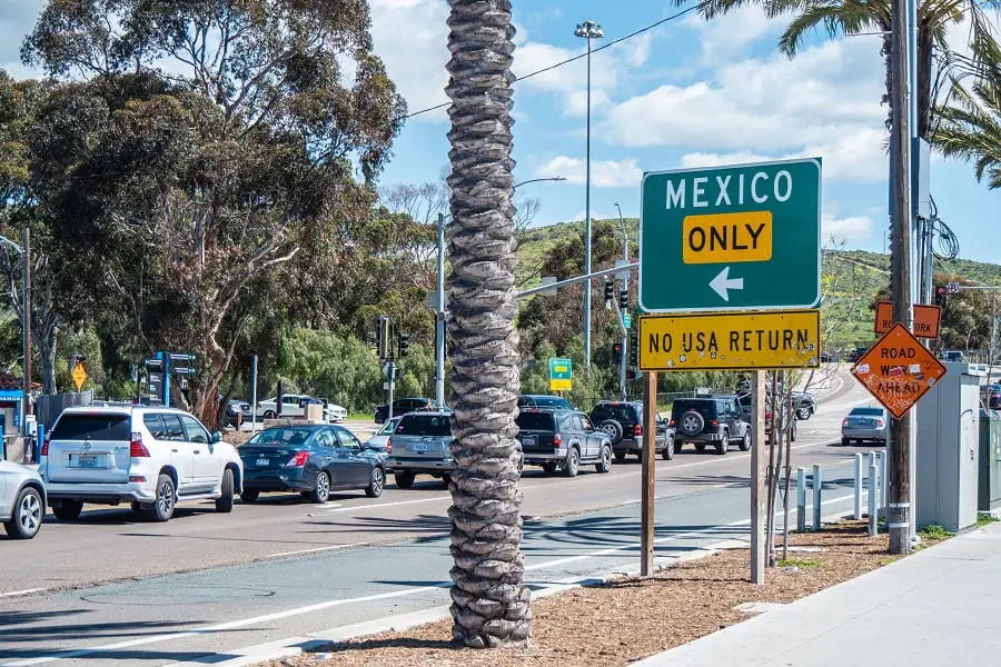 How to safely cross borders when overlanding