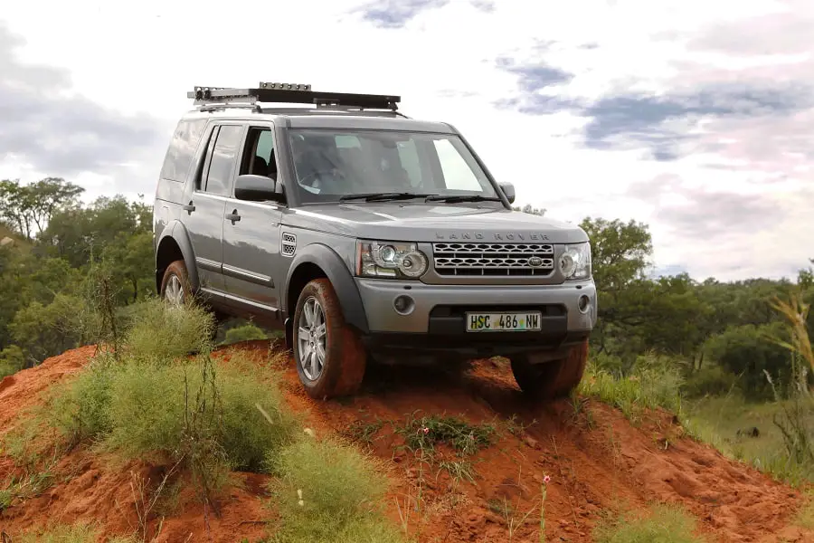 land rover discovery overlanding vehicle